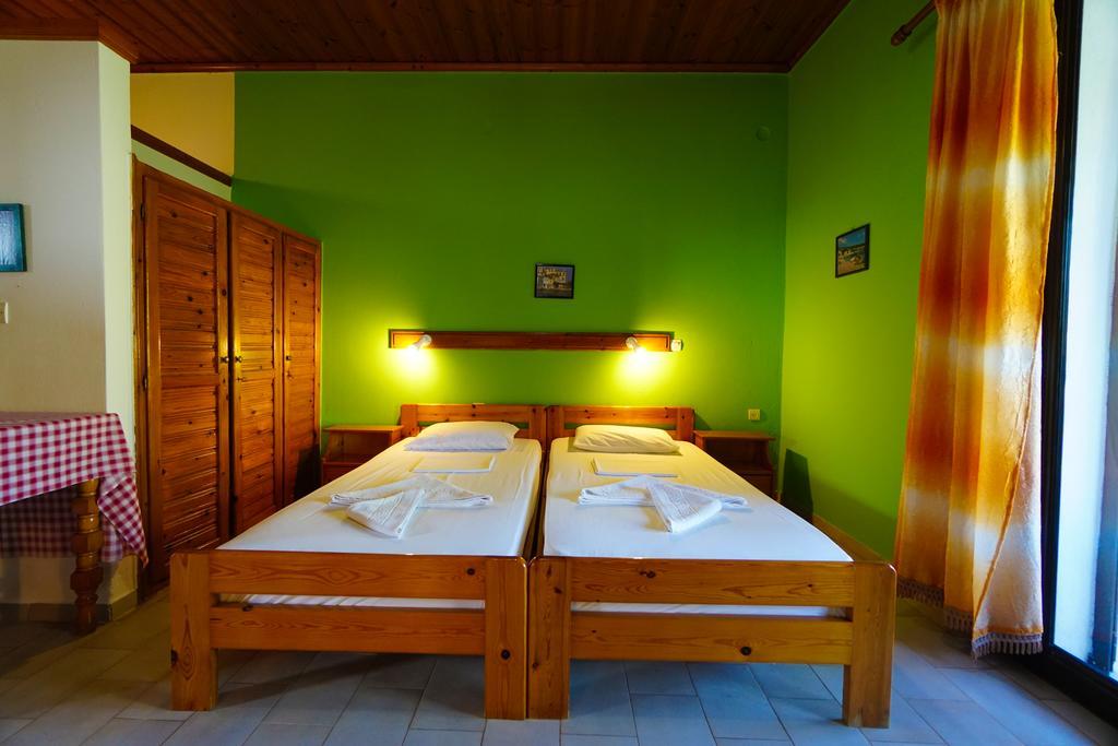 Albatross Aparthotel มาราโธคามปอส ภายนอก รูปภาพ